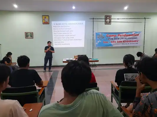 Camp Perdamaian, foto 16