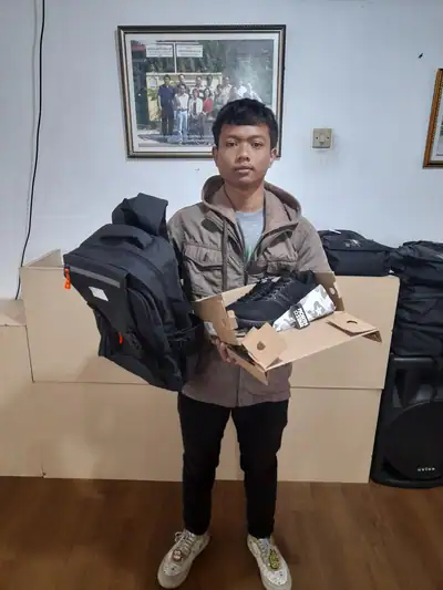 Pembagian Tas & Perlengkapan Sekolah, foto 24