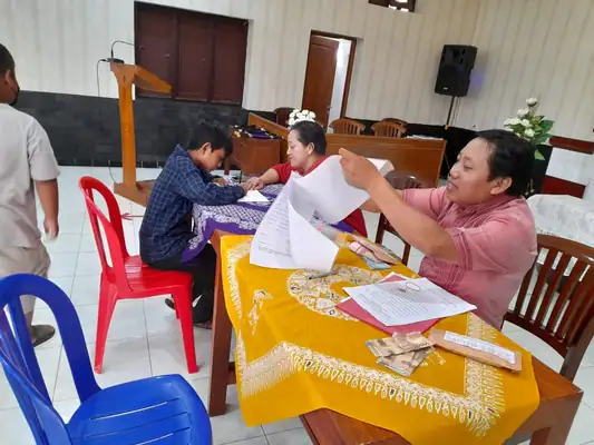Penyaluran Bantuan Pendidikan Anak Dampingan, foto 10