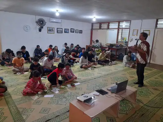 Penyaluran Bantuan Anak Asuh, foto 123