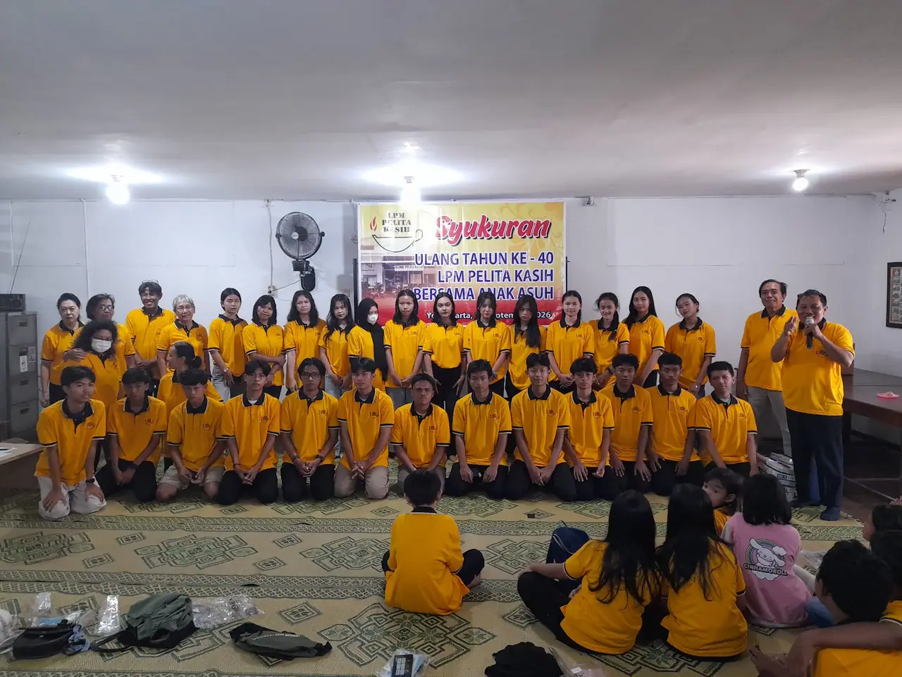 Anak asuh LPM Pelita Kasih dalam syukuran HUT ke-40
